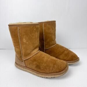 UGG Australia | Classic Short Suede Sheepskin Boots